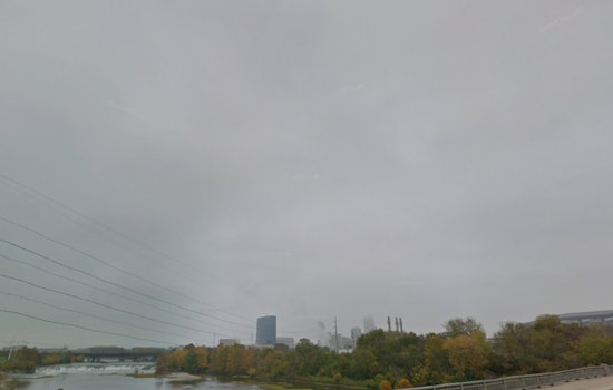 Indianapolis Braces for Persistent Showers and Chilly Winds as Thanksgiving Approaches
