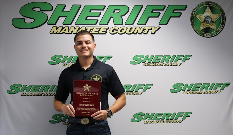 Inmate Crew Leader Hailed as Hero for Saving Crash Victim's Life on US 41, Honored by Manatee County Sheriff's Office