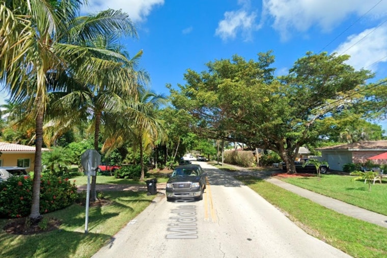 Investigation Underway After Man Found Dead in Pool in Fort Lauderdale