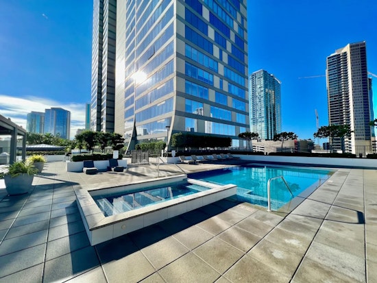 Condo Kakaʻako in Honolulu's Ward Village Pre-Sales Smash $1.4B As Towers Fill Up