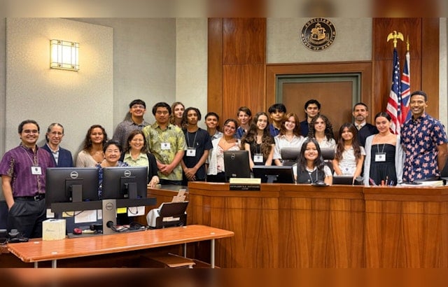 Kauaʻi High School Students Delve Into Legal System Through Innovative Law and Justice Academy
