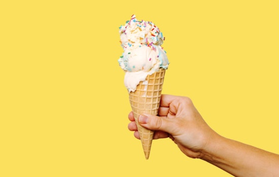 Kihei Beach Crowd Goes Wild For New Real-Fruit Ice Cream Truck