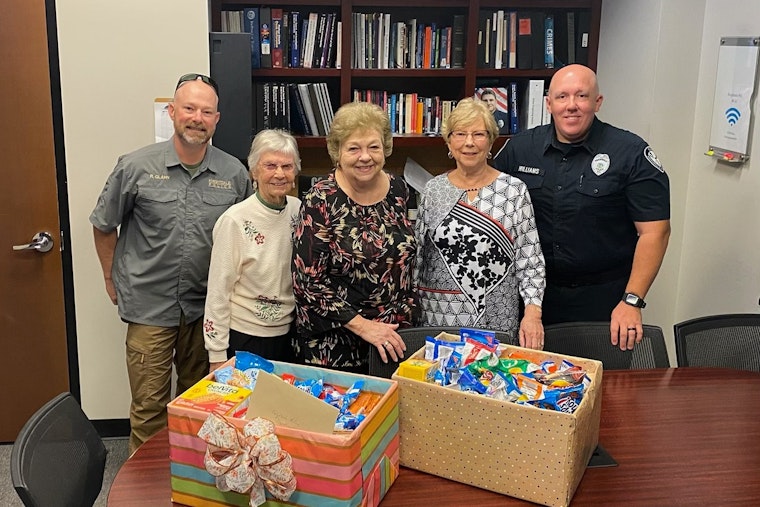Knightdale Police Warmly Receive Homemade Treats From Local Church Group