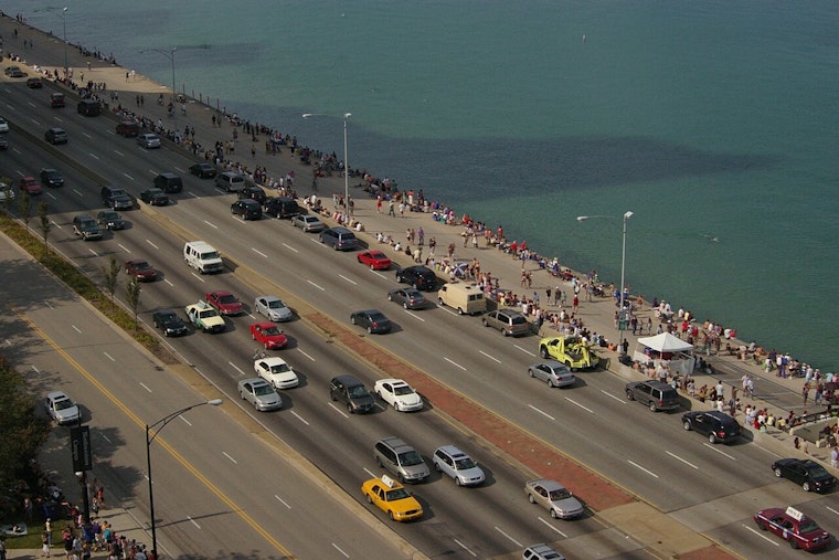 Lake Shore Drive Rollover Triggers Rush-Hour Gridlock On Chicago’s South Side