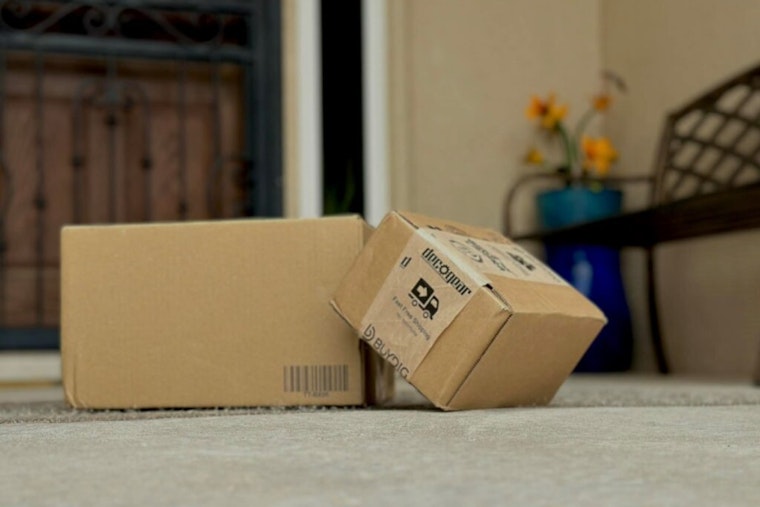 Las Cruces Police Department Offers Tips to Foil Porch Pirates During Holiday Season