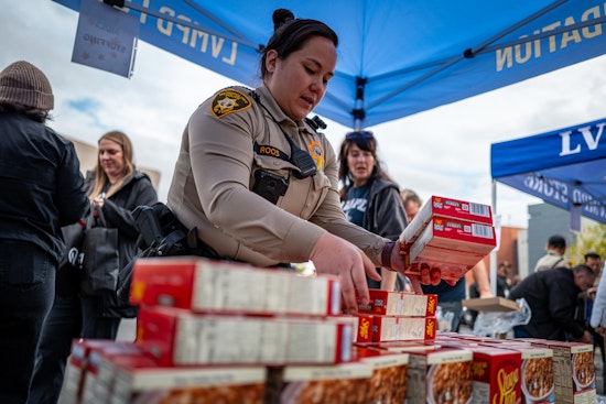 Las Vegas Police and Community Partners Deliver 500 Thanksgiving Meals to Families in Need