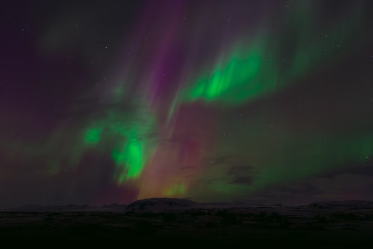 Las Vegas Sky Illuminated by Rare Northern Lights Display Due to Severe Geomagnetic Storm