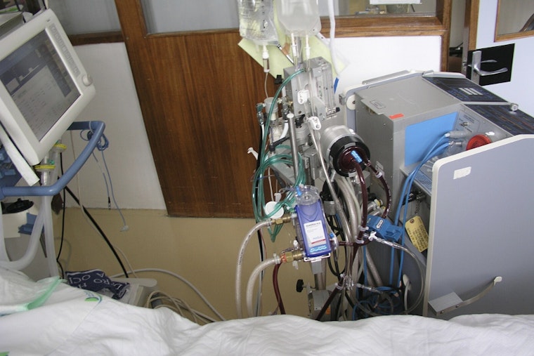 Long Island Father's Life Saved by ECMO Machine After Pneumonia Complication at South Shore University Hospital