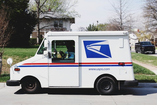 Long Island Postal Worker Charged with Obstructing ICE Arrest Near Westhampton Post Office