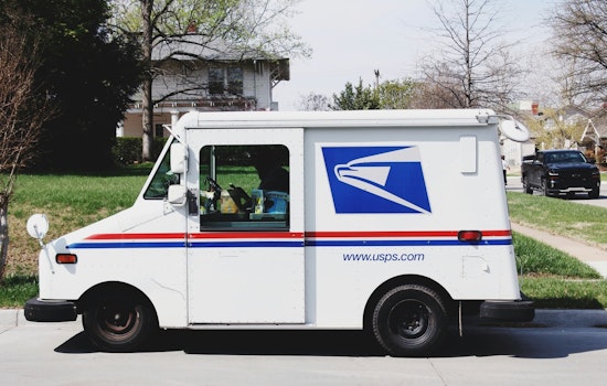 Long Island Postal Worker Charged with Obstructing ICE Arrest Near Westhampton Post Office