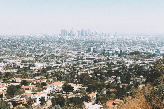 Los Angeles Faces Rainy Week: Thunderstorms and Showers Expected, Cooler Temperatures Prevail