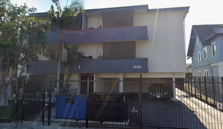 Los Angeles Fire Department Quickly Extinguishes Apartment Fire in Arlington Heights