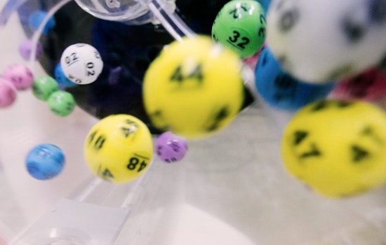 Lotto Lunacy Unleashed: Mega Millions Jackpot Skyrockets to $965M as Arizona and Iowa Ticket Holders Score Millions!