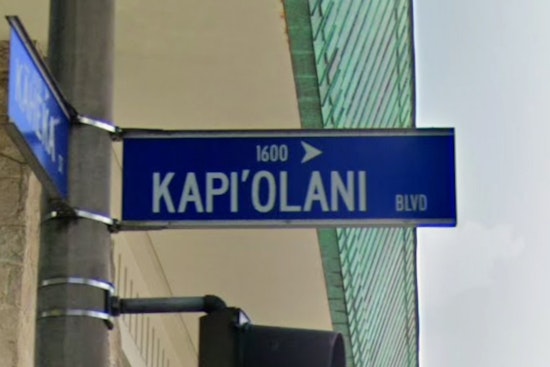 Lunchtime Chaos On Kapiolani As Two Pedestrians Struck Near Ala Moana