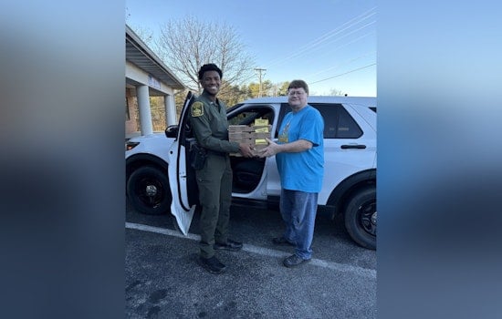 Madisonville's Legends and Lore Pizzeria Teams Up with Monroe County Sheriff's Office to Deliver Thanksgiving Joy