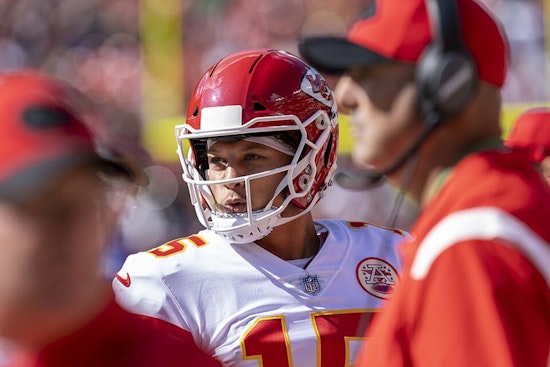 Mahomes Snags New Adidas Golf Pact Right Before Dallas Turkey Day Spotlight