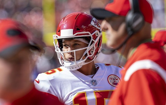 Mahomes Snags New Adidas Golf Pact Right Before Dallas Turkey Day Spotlight