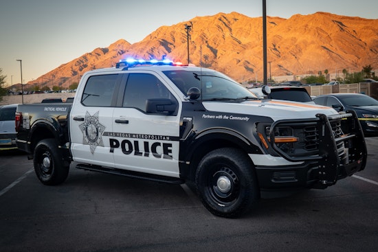 Man Detained After Brandishing Replica Guns on Las Vegas Strip as Police Safely Resolve Tense Situation