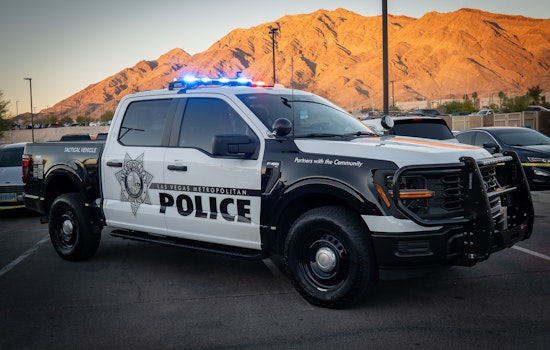 Man Detained After Brandishing Replica Guns on Las Vegas Strip as Police Safely Resolve Tense Situation