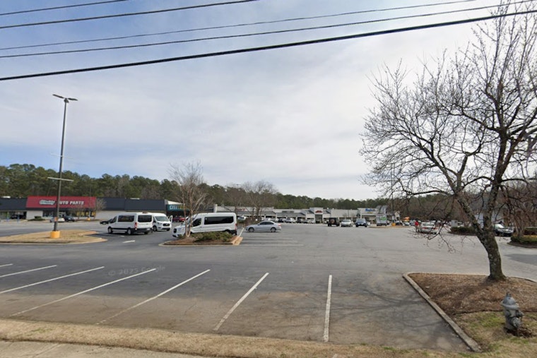 Man Fatally Shot in Atlanta Parking Lot, Homicide Investigation Underway