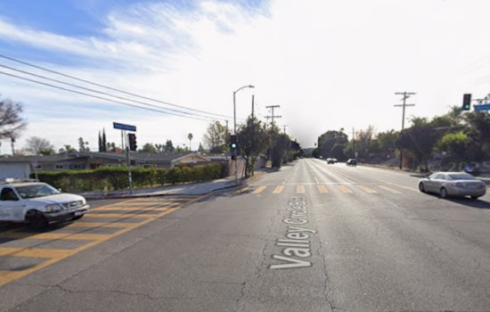 Massive Sinkhole and Flooding Shuts Down Woodland Hills Traffic Near El Camino Real High School