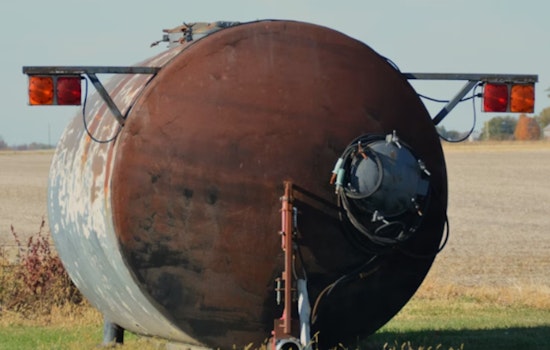 Maui Stashes Giant Water Tanks To Speed Chopper Attacks On Wildfires