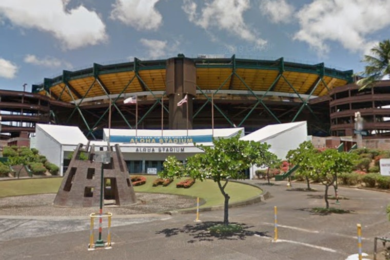 Mele Kalikimaka Market Returns to Aloha Stadium with Over 400 Vendors, Holiday Discounts, and Live Entertainment