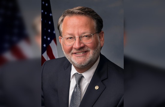 Michigan Senators Peters and Slotkin Reject Senate Deal to End Shutdown, Citing Healthcare Concerns