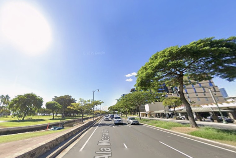Middle-Class Hawaiʻi On The Brink As 3 In 4 Talk About Leaving