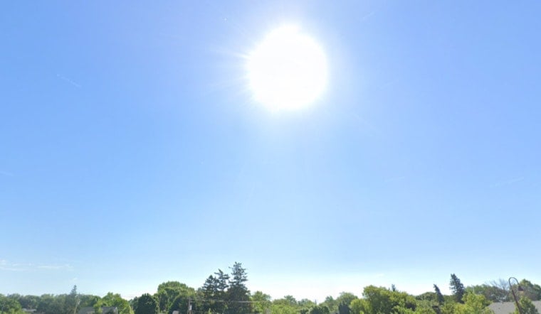 Milwaukee Enjoys Sunny Respite Today with Mild 59 Degrees, Clouds and Cooler Temps on Horizon, Says NWS