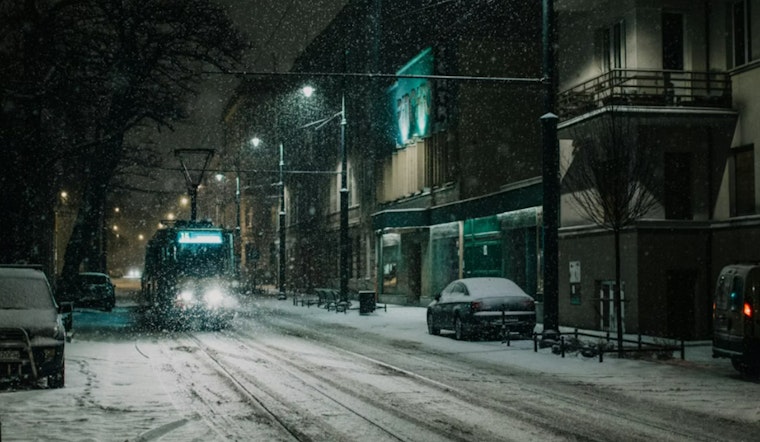 Milwaukee Faces Travel Disruptions Due to Blowing Snow, NWS Advises Caution on Roads