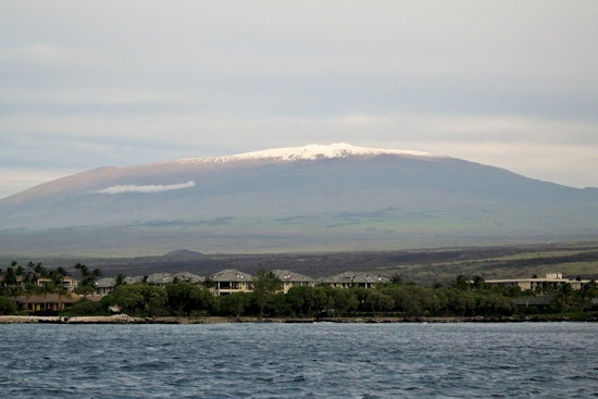 Moisture-Rich Week Ahead for Hawaii with Heavy Showers Expected, Winter Advisory for Mauna Loa and Mauna Kea Summits
