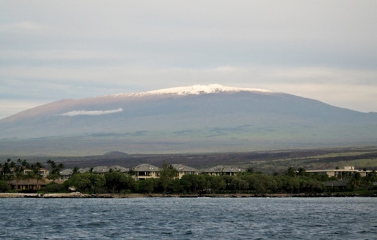 Moisture-Rich Week Ahead for Hawaii with Heavy Showers Expected, Winter Advisory for Mauna Loa and Mauna Kea Summits