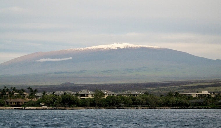 Moisture-Rich Week Ahead for Hawaii with Heavy Showers Expected, Winter Advisory for Mauna Loa and Mauna Kea Summits