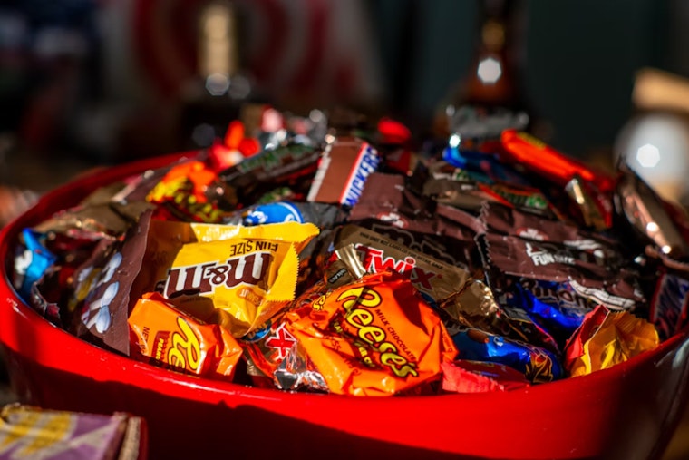 Montgomery County Authorities Confirm Halloween Candy Scare Due to Cornstarch, Not Narcotics