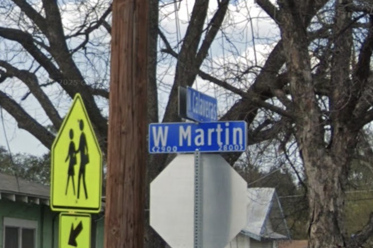 Mystery Shooter Dumps Bleeding Victim On Downtown San Antonio Street