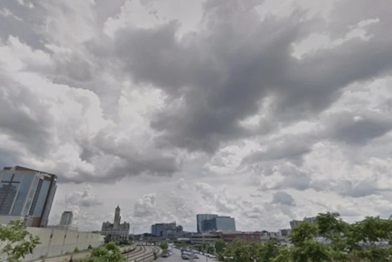Nashville Forecast: Chilly Thanksgiving with Clearing Skies, Weekend Showers on the Horizon