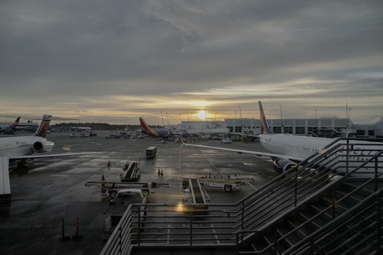 New York City Airports Squeezed as FAA Forces Flight Cuts Amid Government Shutdown and Frosty Weather Fury
