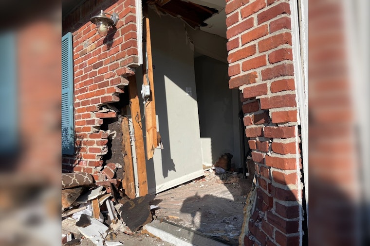 No Injuries Reported as Car Slams into Speedway Apartment Building, Prompting Swift Response from Fire Department