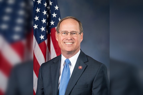 North Carolina Leaders Urge Congress to Pass 'Preventing Environmental Hazards Act' in Wake of Coastal Home Collapse Crisis
