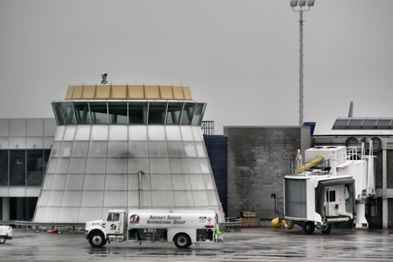 NTSB Investigates Close Call Between Aircraft at Cleveland Hopkins International Airport