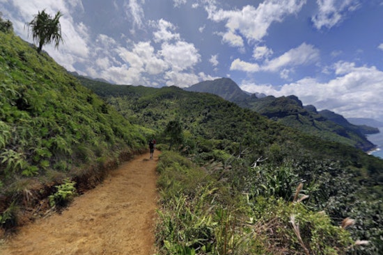 Oahu Hiker with Ankle Pain Rescued by Kaua‘i Fire Department on Kalalau Trail