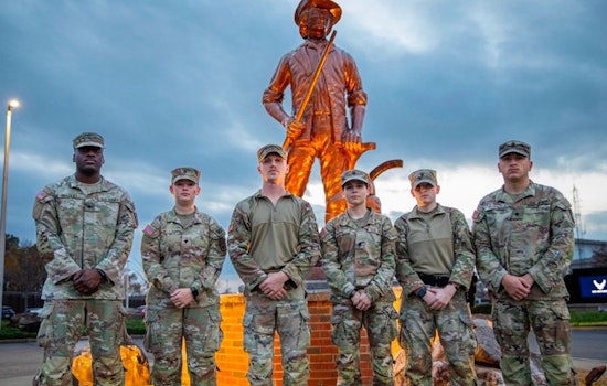 Off-Duty Tennessee Guardsmen Render Lifesaving Aid in Memphis Car Crash on I-40