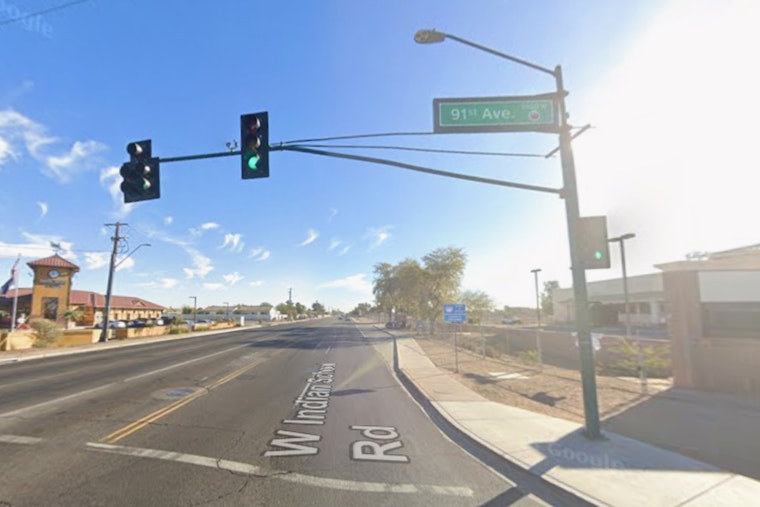One Dead, Another Injured in Phoenix Neighborhood Shooting, Police Investigate