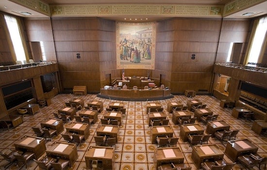 Oregon Lawmakers Urge Public Utility Commission to Halt Disconnections Amid Federal Shutdown