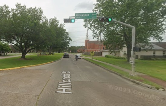 Overnight Bellaire Cop Crash On Willowbend Leaves Driver Trapped And Several Hurt