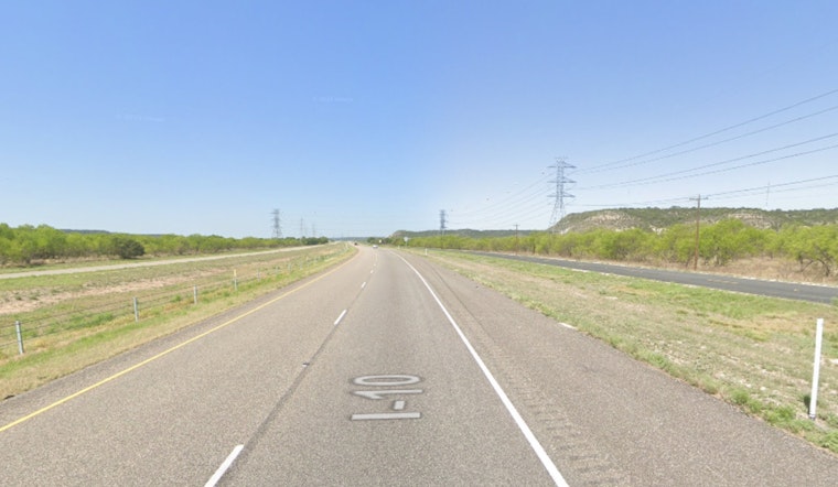 Overnight I-10 Rolling Closure in East Baton Rouge for Power Line Removal on Nov 26