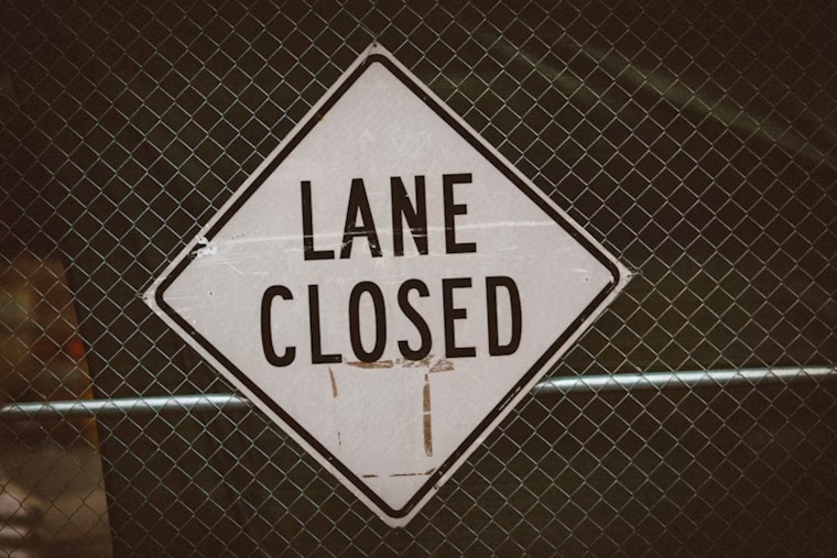 Park Avenue Lane Closure Due to Aerial Hot Tub Installation Causes Stir in Urban Planning Debate