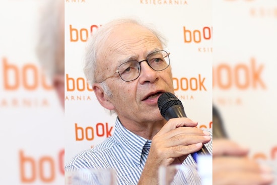 Peter Singer’s Berkeley Talk Ignites Outrage From Disability Advocates