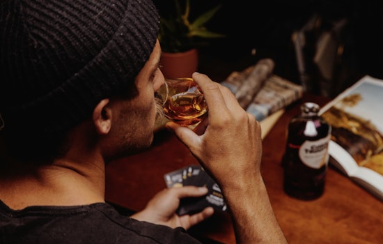 Phoenix and Scottsdale Bars Swarm with Patrons on "Blackout Wednesday" Ahead of Thanksgiving